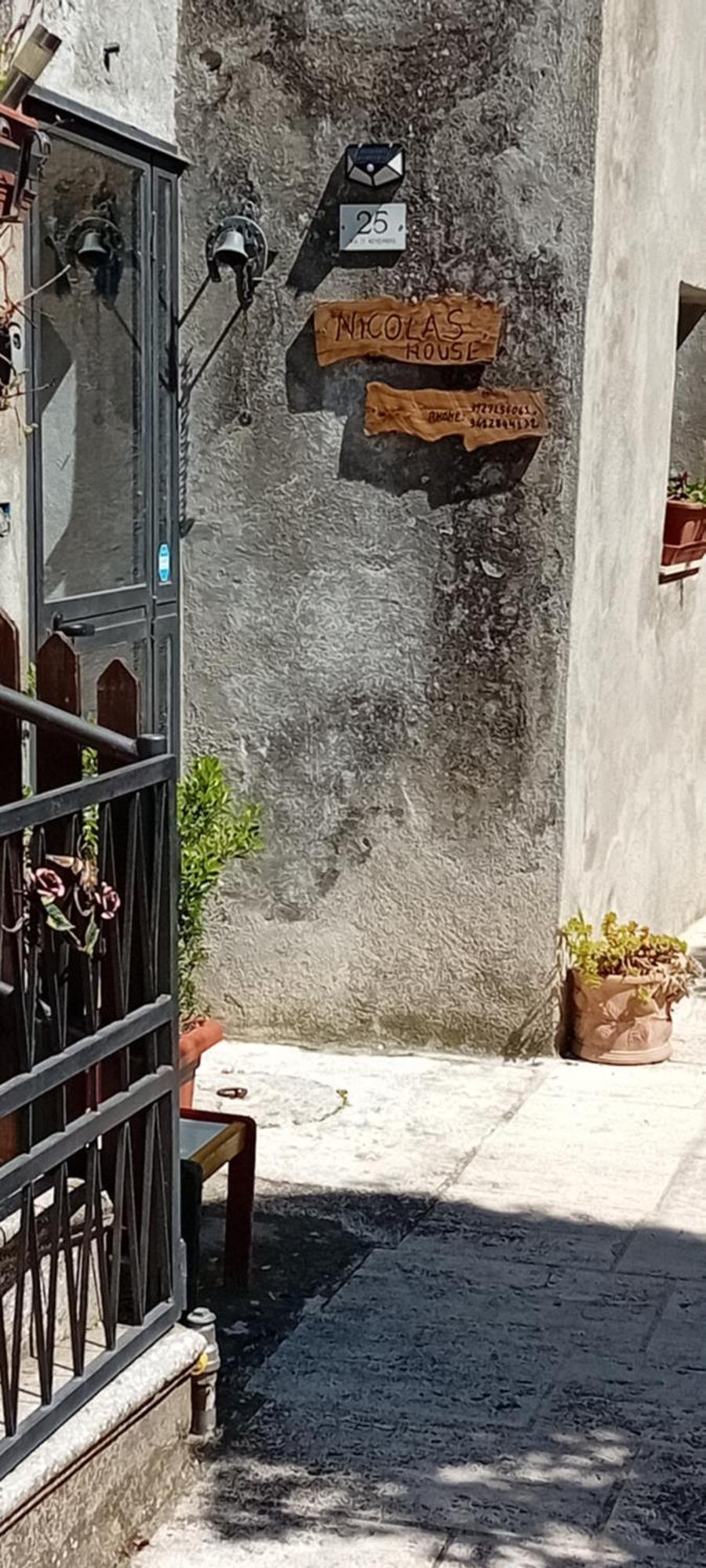 Nicolas House Campiglia dʼOrcia Εξωτερικό φωτογραφία